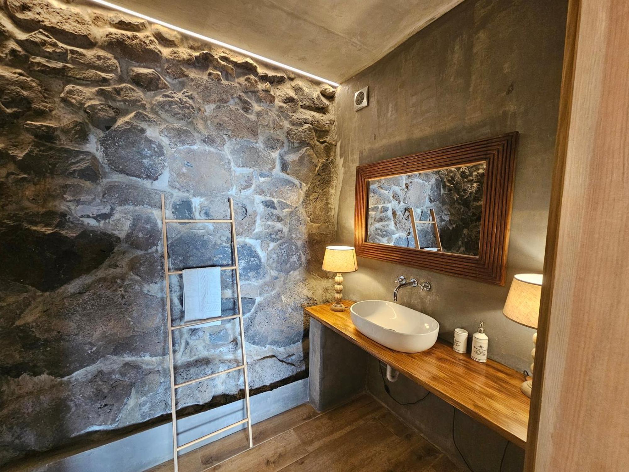 Les Terrasses Suites กัลเลตา ภายนอก รูปภาพ