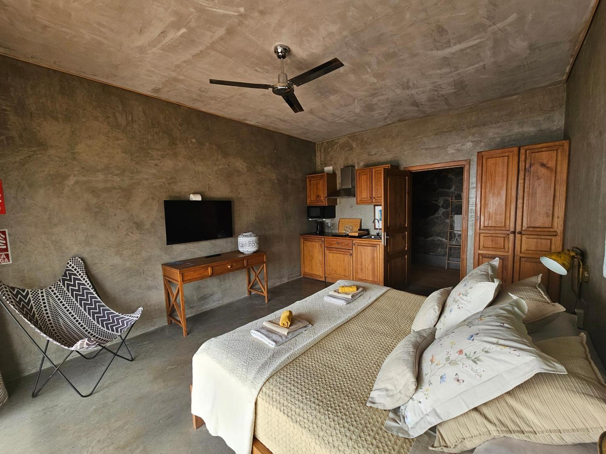 Les Terrasses Suites กัลเลตา ภายนอก รูปภาพ